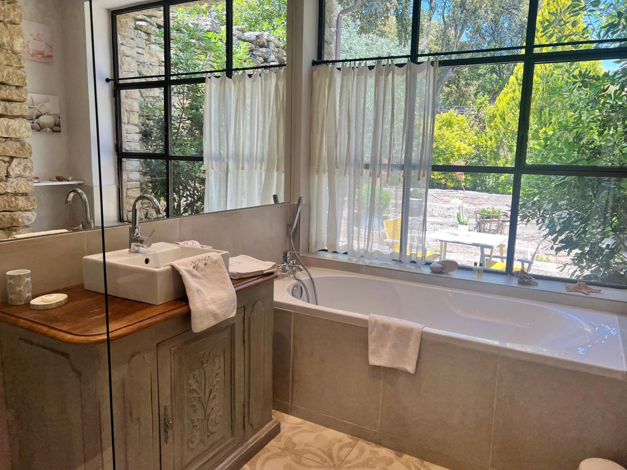 Villa Hautvallon - Peaceful Escape In Provence Gordes Ruang foto