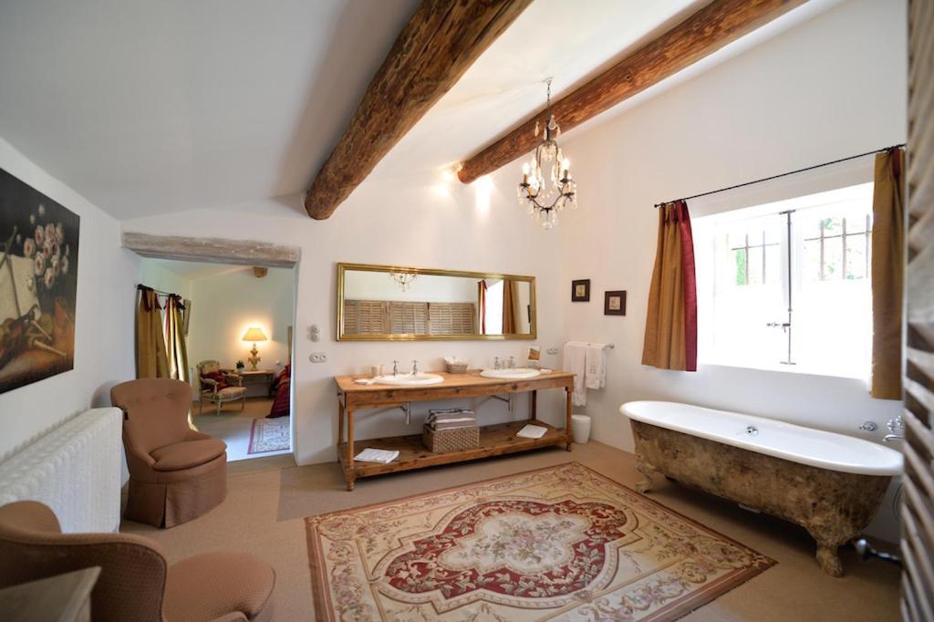 Villa Hautvallon - Peaceful Escape In Provence Gordes Bagian luar foto